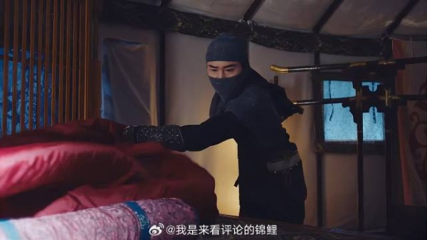 刺客要杀未央，怎料掀开被子傻眼，竟是枕头