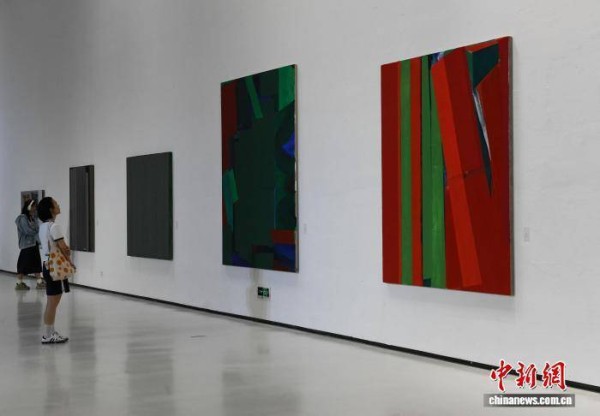 “隐匿叙事：刘可、熊莉钧双个展”重庆开展