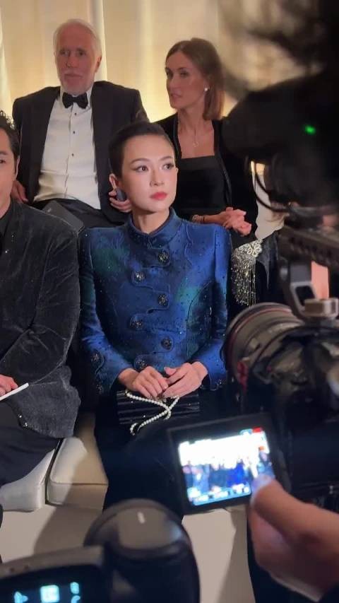 章子怡胡歌米兰时装周同框！