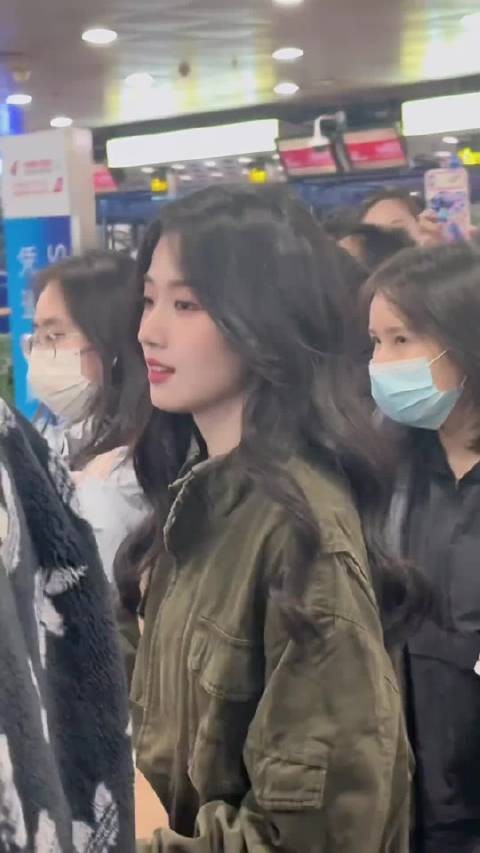 到底是谁在说她长得不好看啊 我要有这颜