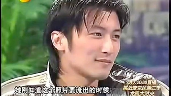 谢霆锋说:当我跪下向张柏芝求婚那一刻起，我就决定接受她过去所有的一切了
