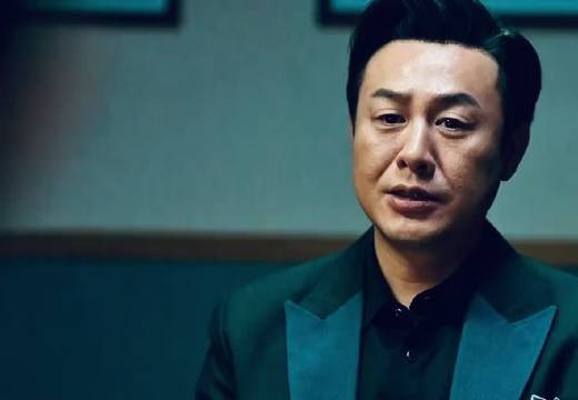 从一杠一到二杠三,这场追捕长达20年!