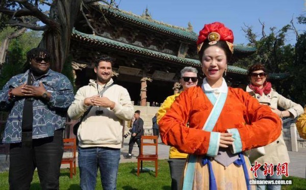 多国博主探访山西古建 感受东方美学