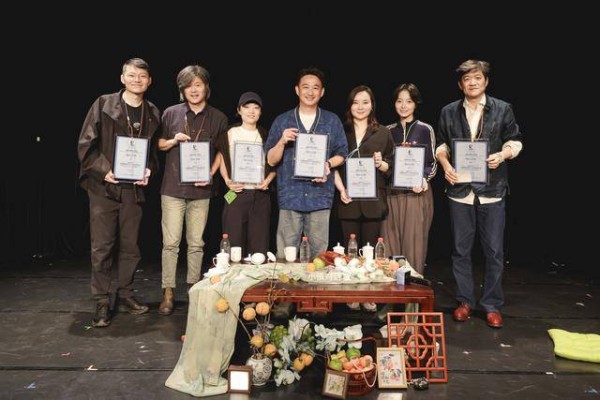 乌镇戏剧节十二载青春回响，黄磊携青赛获奖者对话戏剧梦想