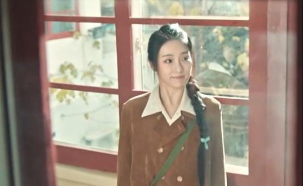 光环也是枷锁，张可盈靠作品进阶