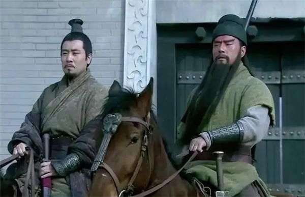 关羽有什么特殊之处，世人为何将他捧上“神坛”？与三国演义有关