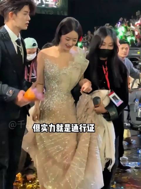 候场镜头看明星真实社交，胡歌不想理吴京，彭小苒拒绝龚俊 白鹿 龚俊