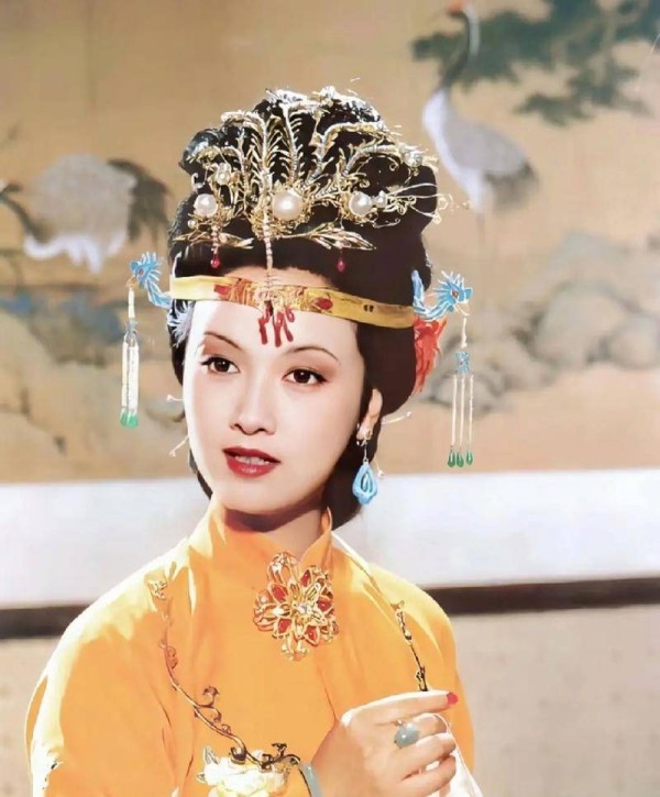 《红楼梦》中,王家的女儿为何都不读书?