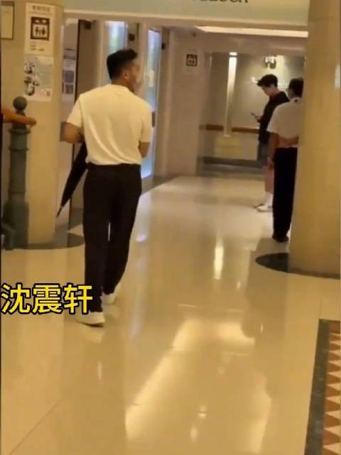 香港明星探班许绍雄,不得不说欢喜哥的江湖地位还是德高望重的