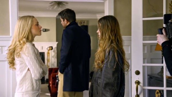 阿曼达塞弗莱德新片《The housemaid》曝花絮定档12月19日