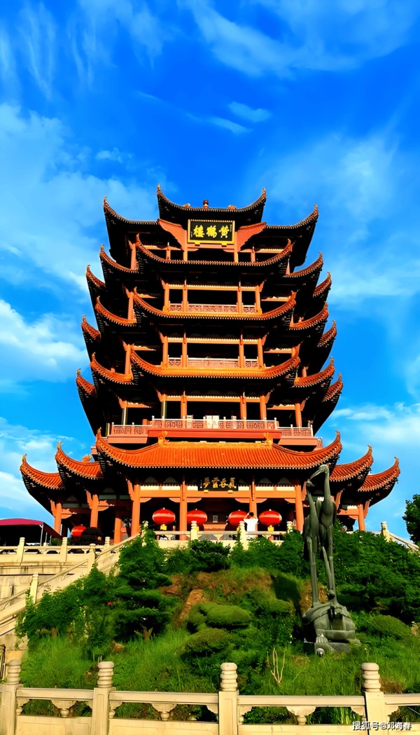 好色、好酒、好赌,却凭一首诗名垂千古,连李白都甘拜下风!