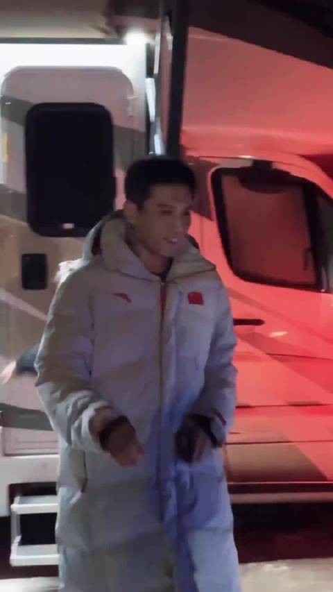 刘烨被调侃显年轻,诺一被称显老