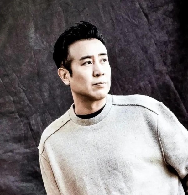 没想到你是这样的于和伟!戏里戏外的真汉子,做的事让人敬佩