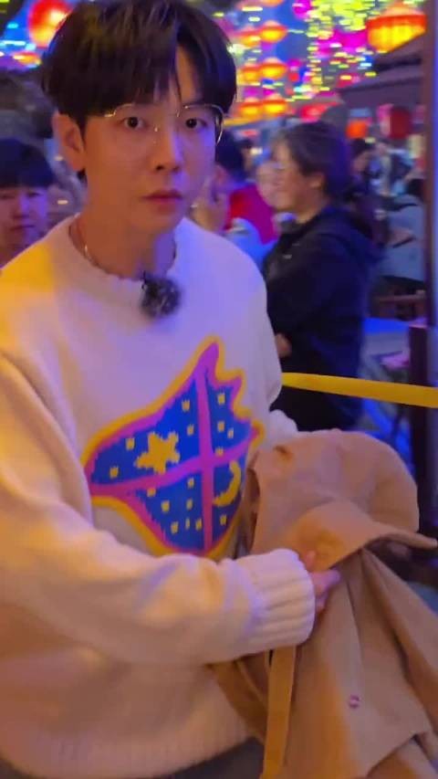 偶遇胡夏温柔暴击!