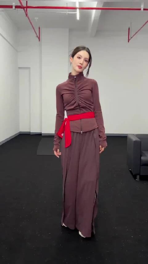 果然,金晨摇起来就没别人什么事儿了!