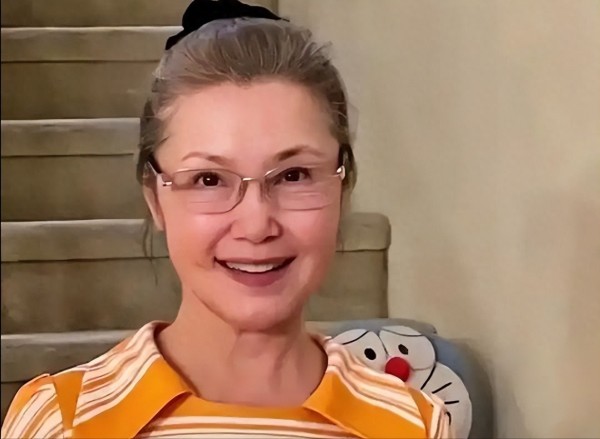 她居然有70岁了，不愧是当年红遍全国的红牡丹，越老越优雅大气！