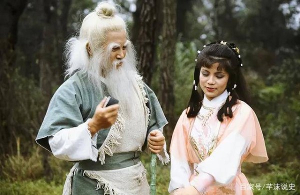 黄蓉一生究竟经历了什么?把仨孩子名字连起来读,就懂了