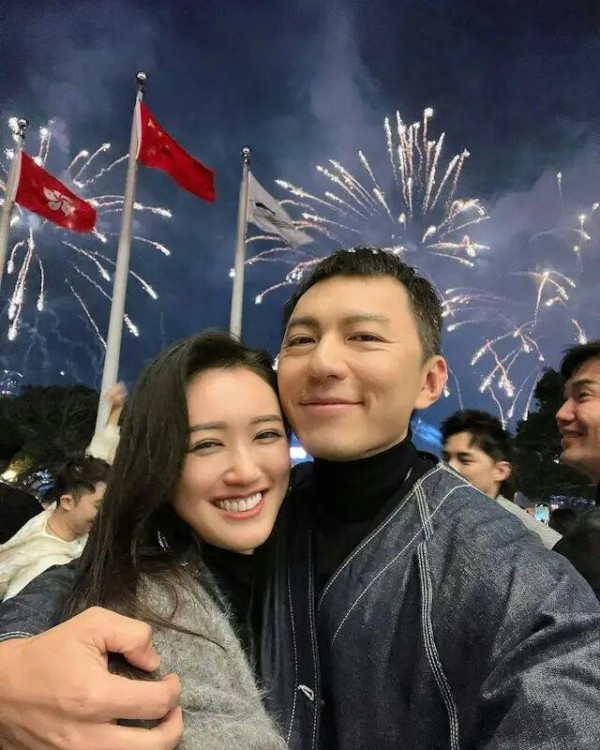 44岁TVB男星再当爸,港姐太太二胎诞下小儿子,因公司人事变动曝光率骤减