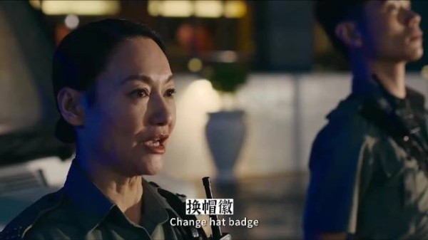 1997年香港回归高光时刻,港警更换帽徽,这一幕太催泪!