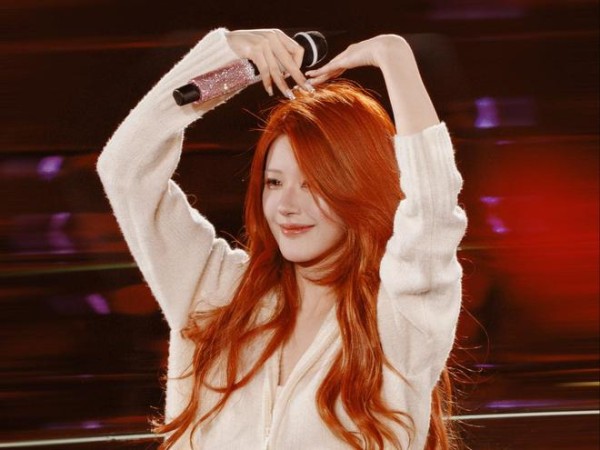 开演唱会!加入新公司!赵露思迈入新篇章,这才是她该有的状态!