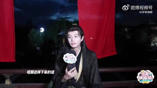 刚刷到采访片段笑不活,既懂观众需求又自带梗,这种清醒有趣的演员太圈粉