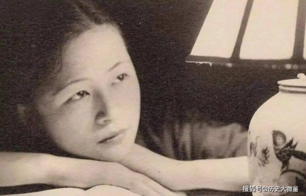 冰心和林徽因一辈子交恶，晚年却用这四个字评价林，让人大跌眼镜