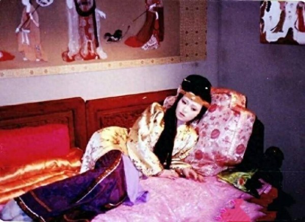 红楼梦：曹雪芹为何将贾瑞之死安排在秦可卿死亡之前？