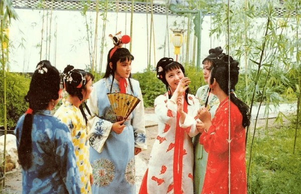 红楼梦:铁门槛、馒头庵代表着怎样的深义?