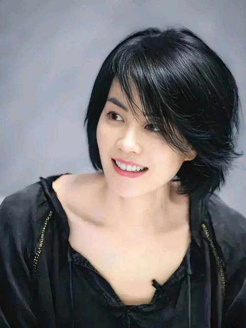 王晶谈王菲演技麻将趣事,赞其与谢霆锋幸福生活