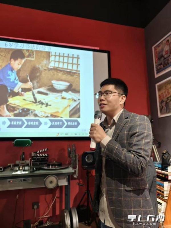 传统甲骨文焕发当代生命力 艺术讲座展现文化创新力量