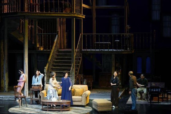 观众喜看“神仙姐姐打架” !北京人艺新戏《小郡之秋》彰显女性力量与艺术传承