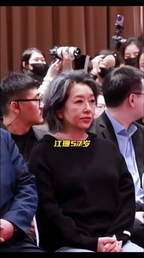 30年前的#江珊曾是多少人的梦中情人，如 今57岁气质依旧！