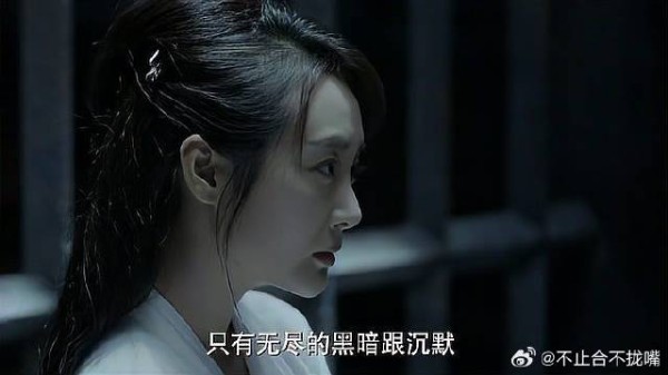 得到父亲的认可，范思辙此行不虚，含泪跪地告别