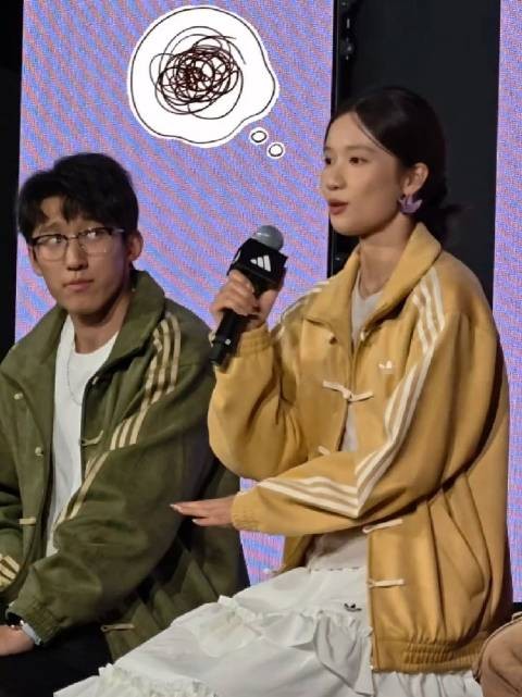 邵雨琪：“一下爆火…额其实也没有爆火”哈哈哈哈哈哈