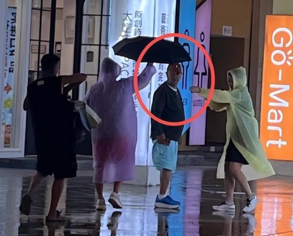 赵本山近况曝光，女儿病痛戳中多少父母心！