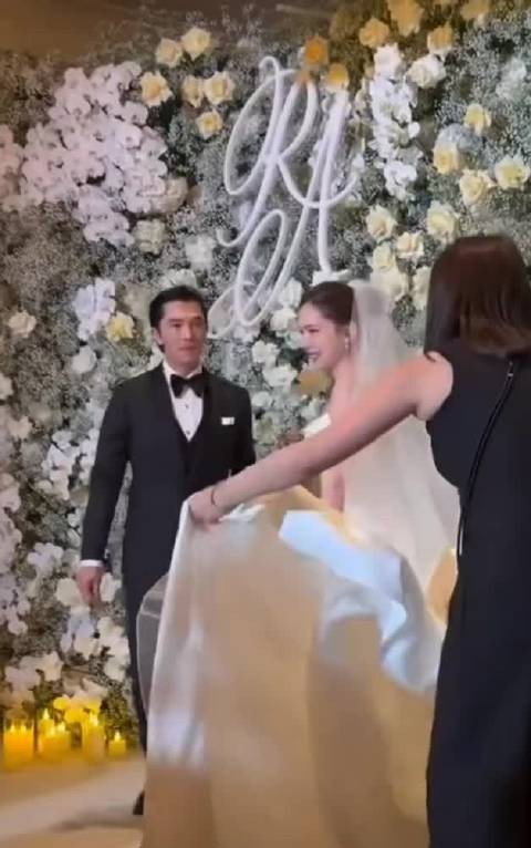 邱泽、许玮甯今日婚礼路透,好甜蜜的一对璧人