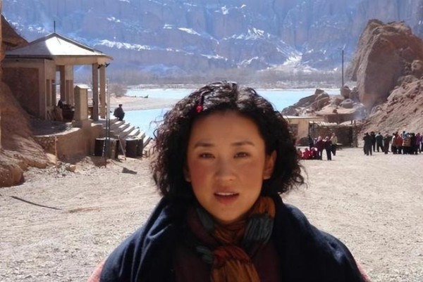 她是国家一级演员，与罗晋分手后嫁大19岁富豪，结婚12年零绯闻