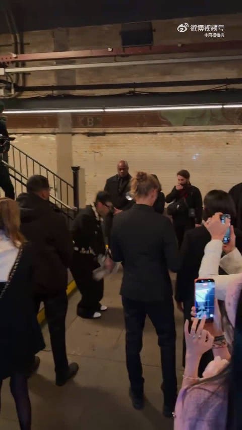 权志龙的下颌线是被上帝吻过吗 完美到无可挑剔