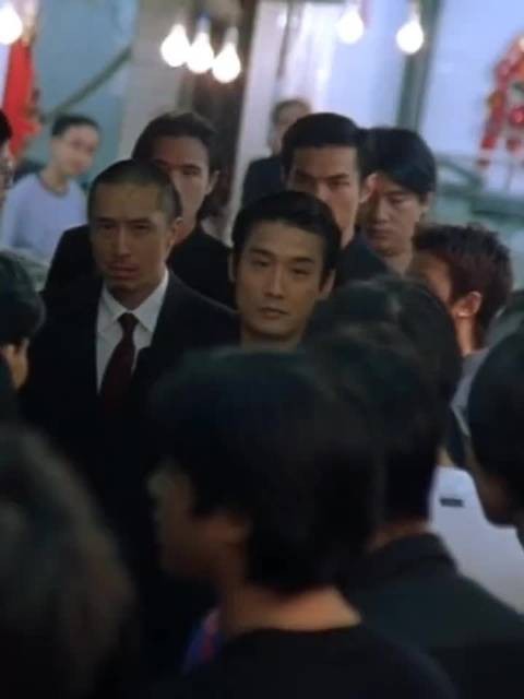 梁家辉出道42年演技获赞，岁月沉淀成就银幕传奇