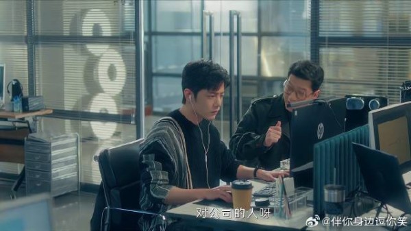 渣男嘲讽小伙，怎料被句句驳回，二人竟差点打起来