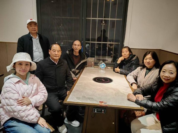 罗辛卯：千里贵阳访筱红｜中原作家