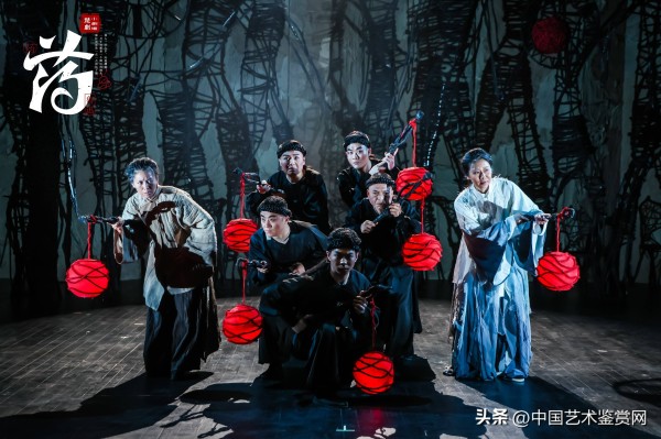 经典新韵 | 小剧场楚剧《药》以楚腔致敬鲁迅文学精神