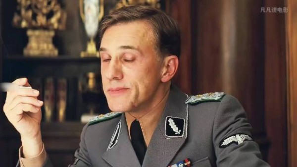 为什么有些反派不用动手,就能给观众带来强烈的压迫感!