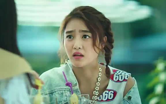 有史以来,银幕上第一次解释异卵双胞胎