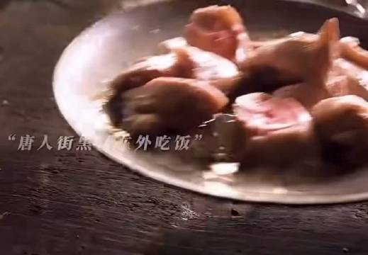 感受下中国黑帮在海外的压迫感，尊严永远是拳头打出来的