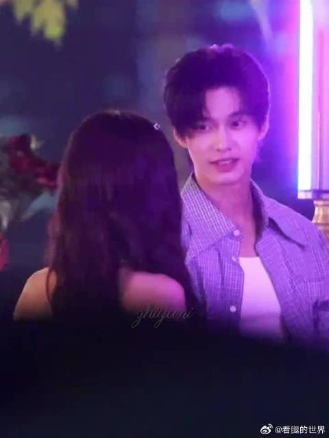 要问她哥会不会对他妹黑脸，我的回答是“当然会”