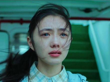 哭的时候，大脑会分泌内啡肽以减少你的痛苦