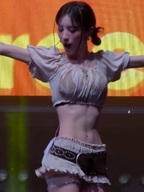 谁能告诉我她的名字 这对我很重要