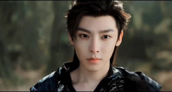 侯明昊《入青云》半遮面演绎纪伯宰双面特质