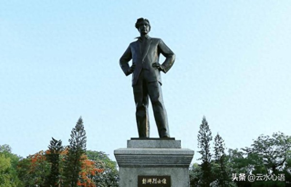 彭湃的两首七绝，气势磅礴，展现出一幅至善至美的画面